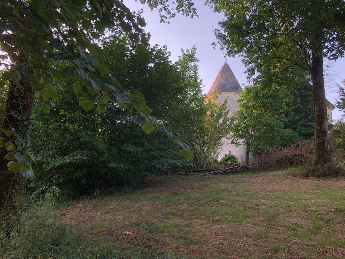 Chateau Gros Puy, Petit Chateau Chambre D'Hote Abjat-sur-Bandiat Luaran gambar