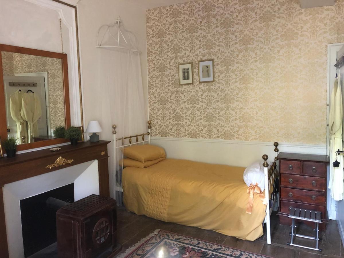 Chateau Gros Puy, Petit Chateau Chambre D'Hote Abjat-sur-Bandiat Luaran gambar