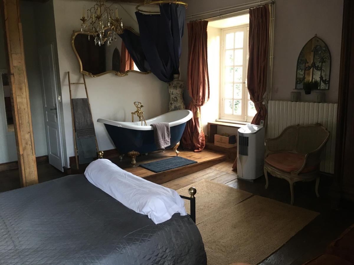 Chateau Gros Puy, Petit Chateau Chambre D'Hote Abjat-sur-Bandiat Luaran gambar